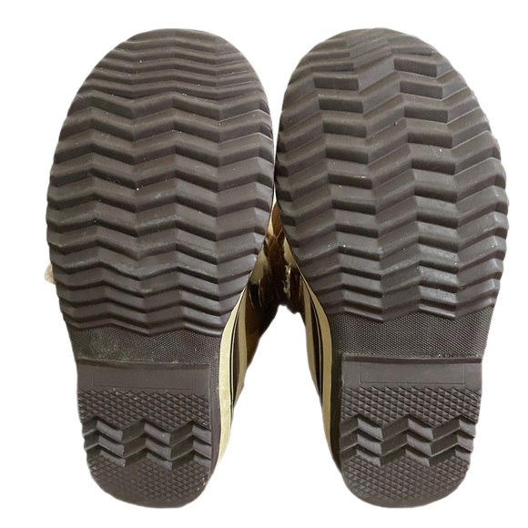 Sorel x Chloe Boots - Picture 10 of 10